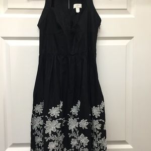 Ann Taylor Sleeveless Floral Embroidered Dress